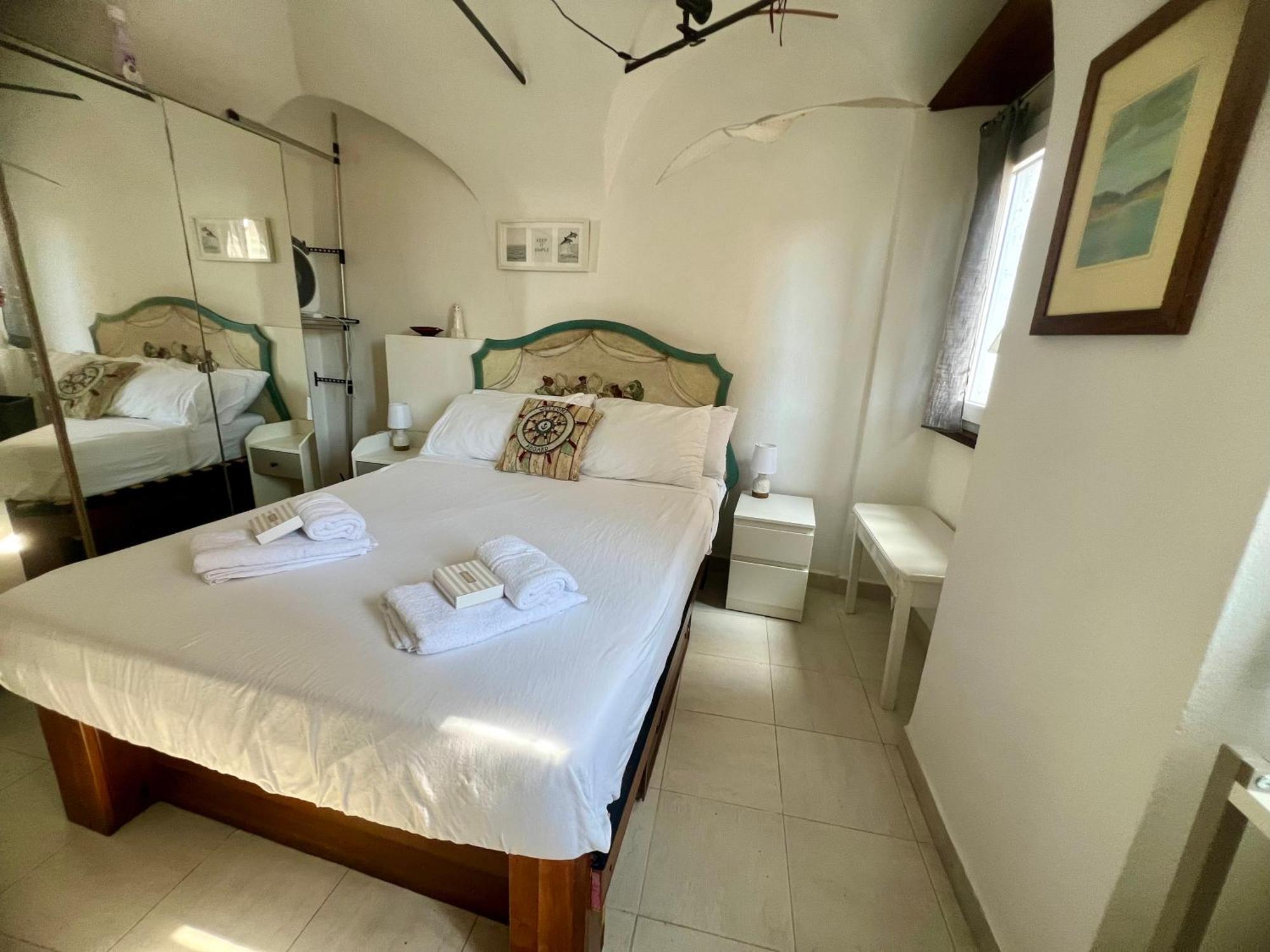 Suite Terrace In Pigna - Sanremo Bagian luar foto