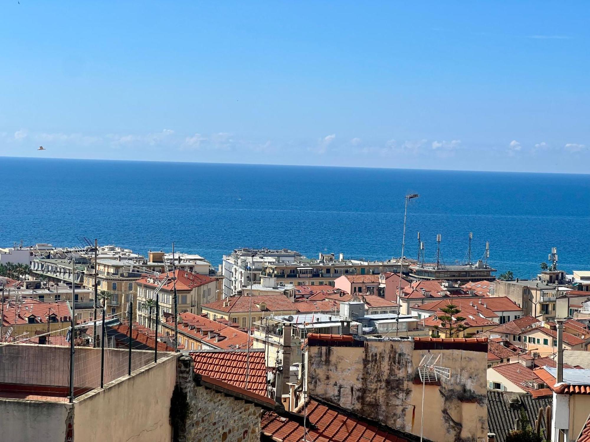 Suite Terrace In Pigna - Sanremo Bagian luar foto